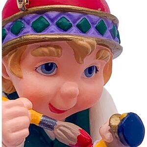 1999 Hallmark Keepsake Arctic Artist Collector's Club Christmas Ornament in Box